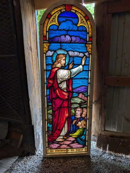 Church-Antique-Historic-Stained-Glass-Jesus-Preaching-to-his-Disciples