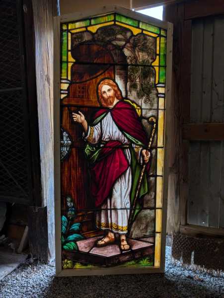 Vintage-Chapel-Glass-Christ-at-the-Door