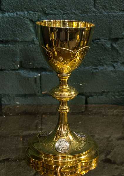 Antique-Chalice-90