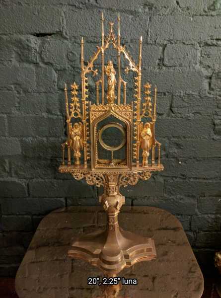 Gothic-Monstrance-Ostensorium-54