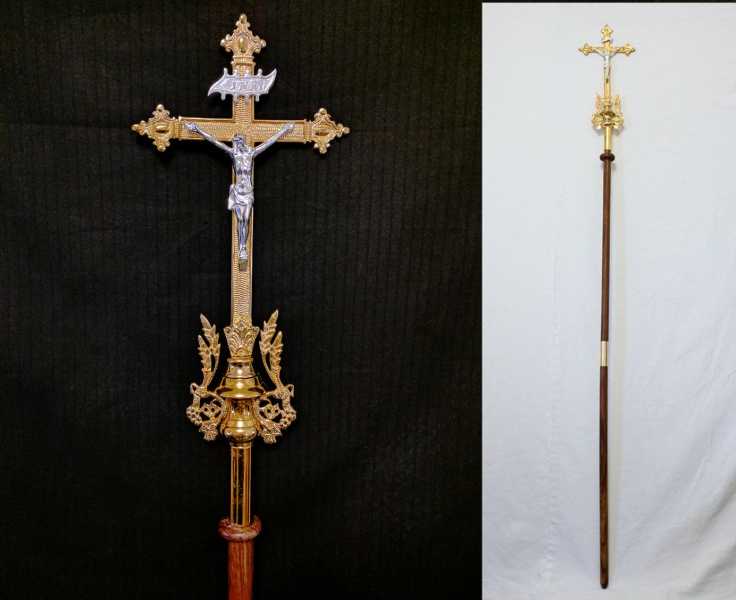 Small-Processional-Cross-1