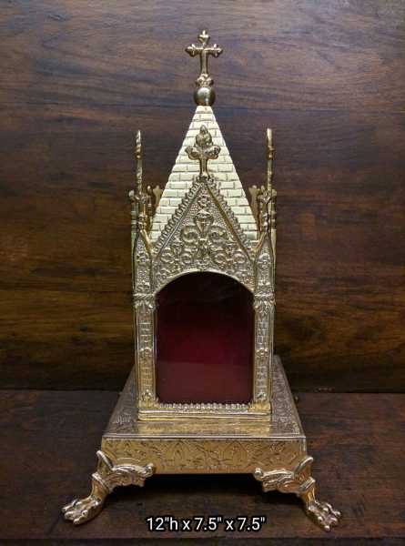 Reliquary-Veneration-25